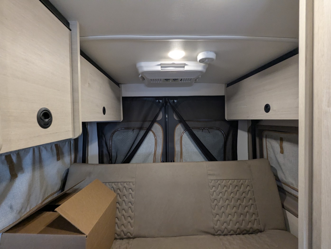 2027 Winnebago Solis 59P - Image 24