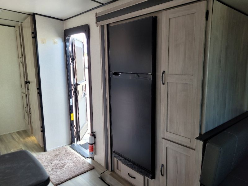 2023 Coachmen Northern Spirit Ultra Lite 2764RE - Image 11