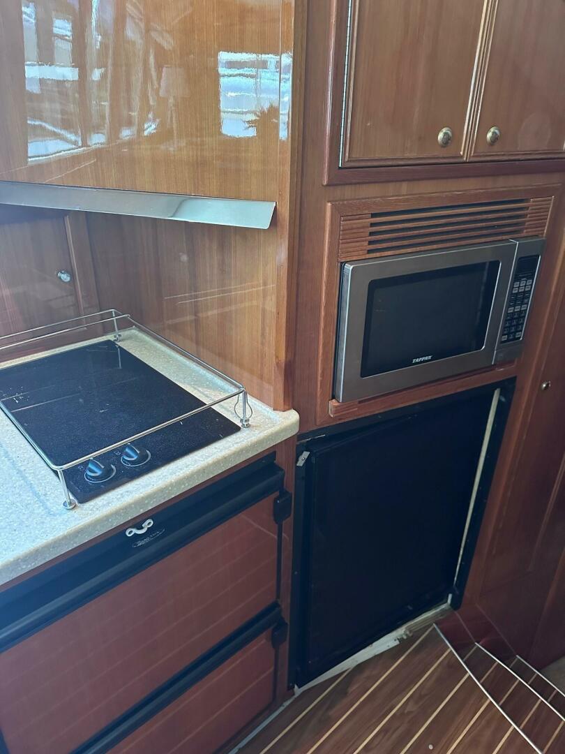 2004 Rybovich 62 Convertible - Image 33