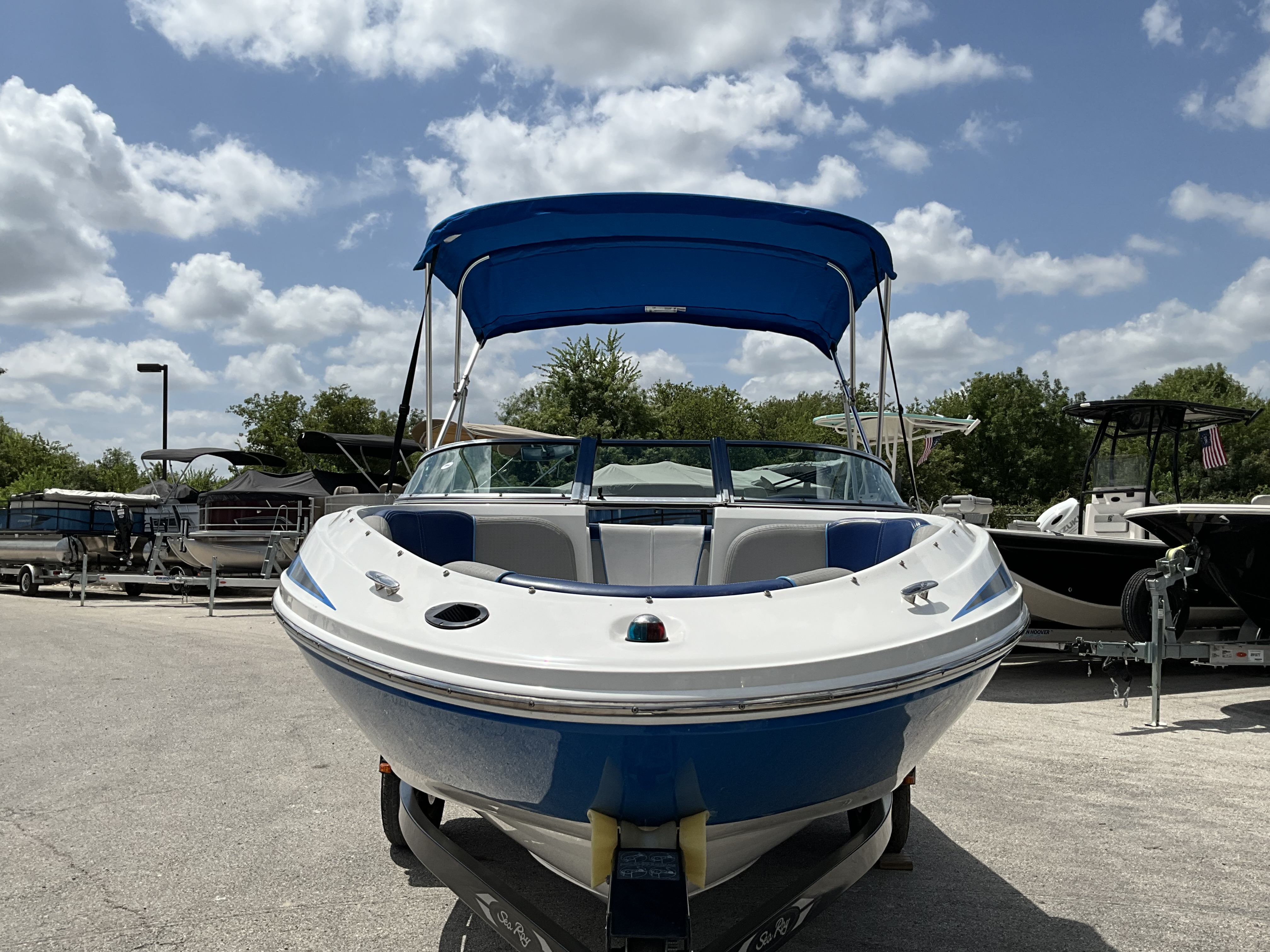 2011 SEA RAY BOATS 185 Sport 185 SPORT - Image 2