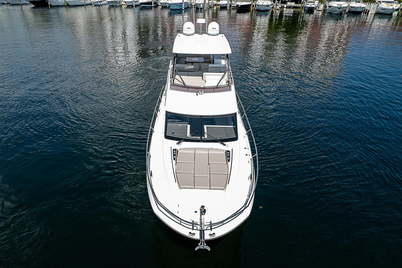 2022 Prestige 520 Fly - Image 4