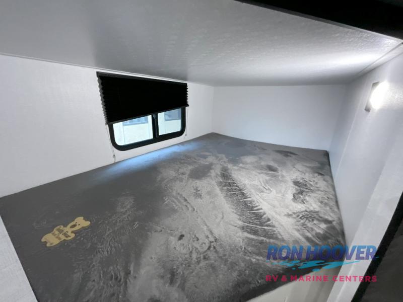 2025 COACHMEN SPIRIT 26BH - Image 22