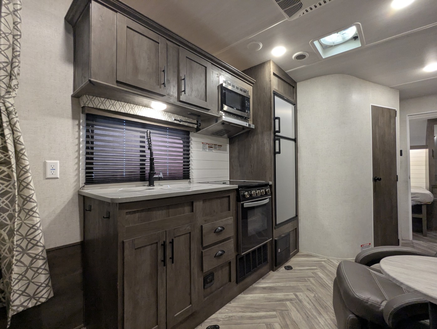 2021 Forest River Stealth FQ2413 - Image 24