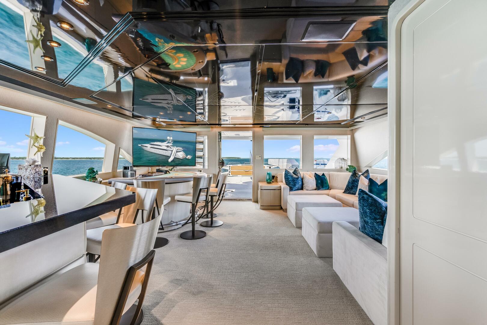 2001 Westship Skylounge - Image 42