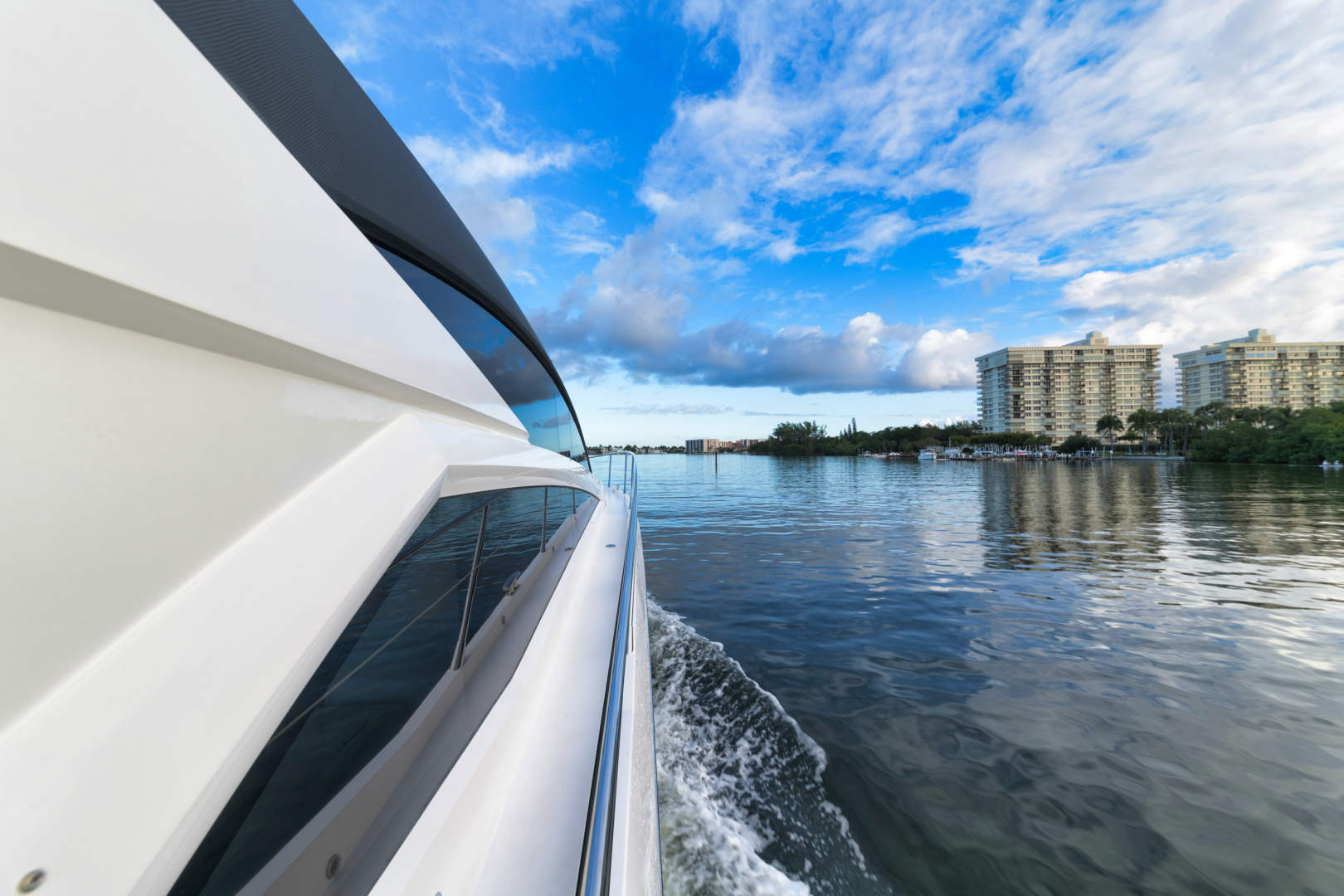 2017 Sunseeker Predator - Image 16