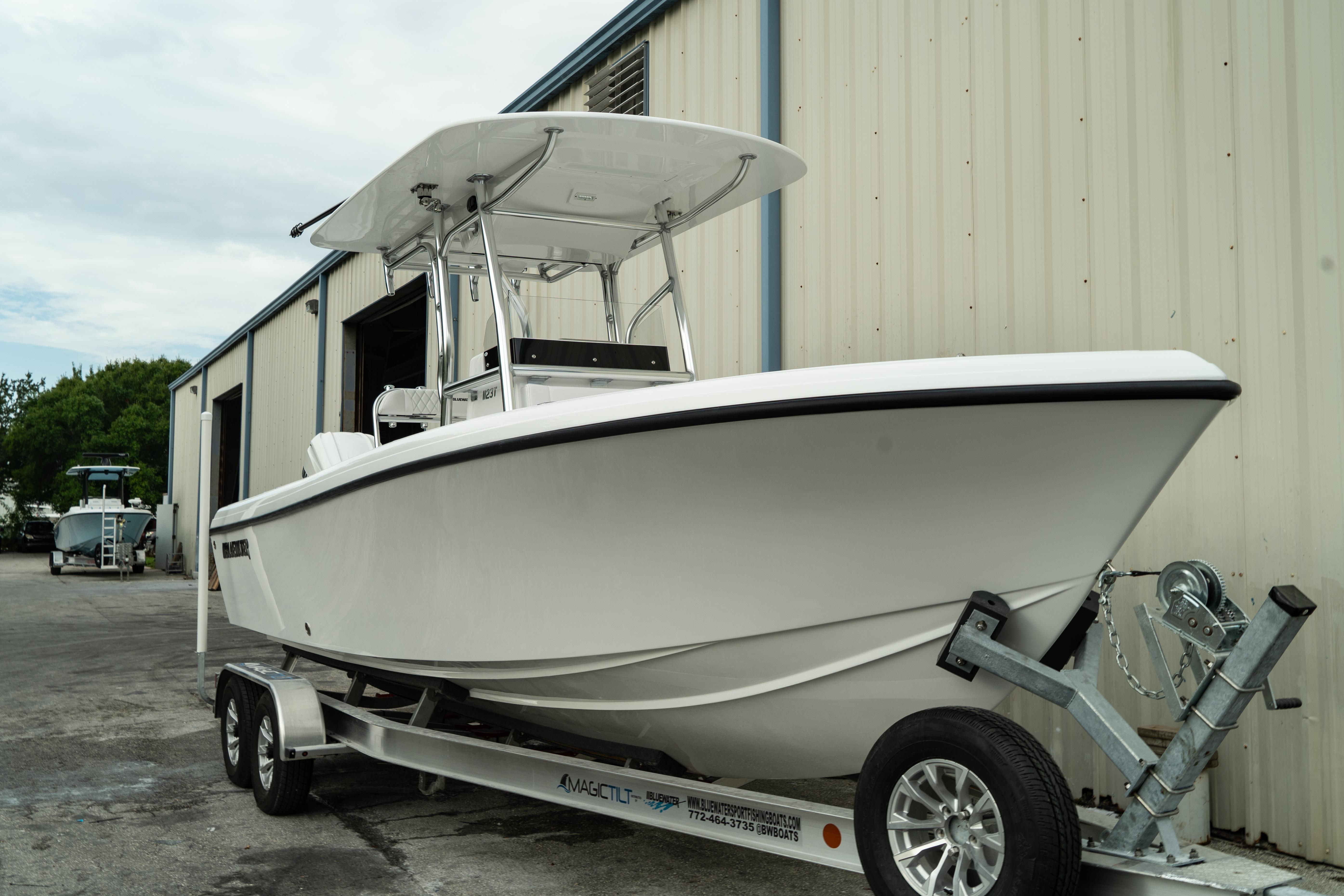 2027 Bluewater Sportfishing 23t - Image 11