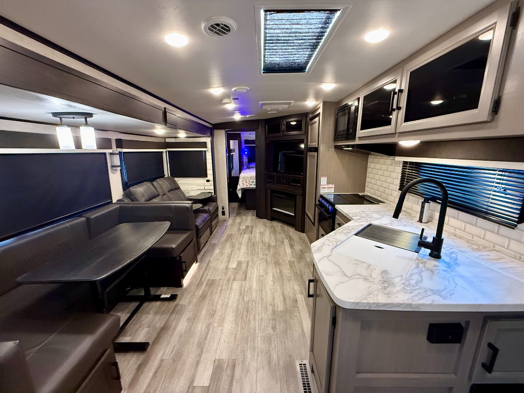 2023 Jayco White Hawk 27RB - Image 6