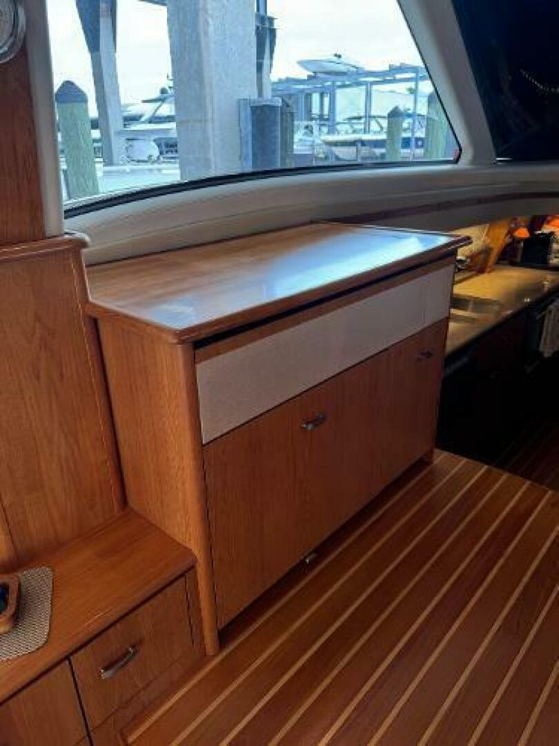 2010 Tiara Yachts 5800 Sovran - Image 42