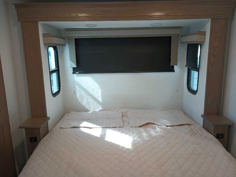 2024 Alliance RV Paradigm 395DS - Image 13
