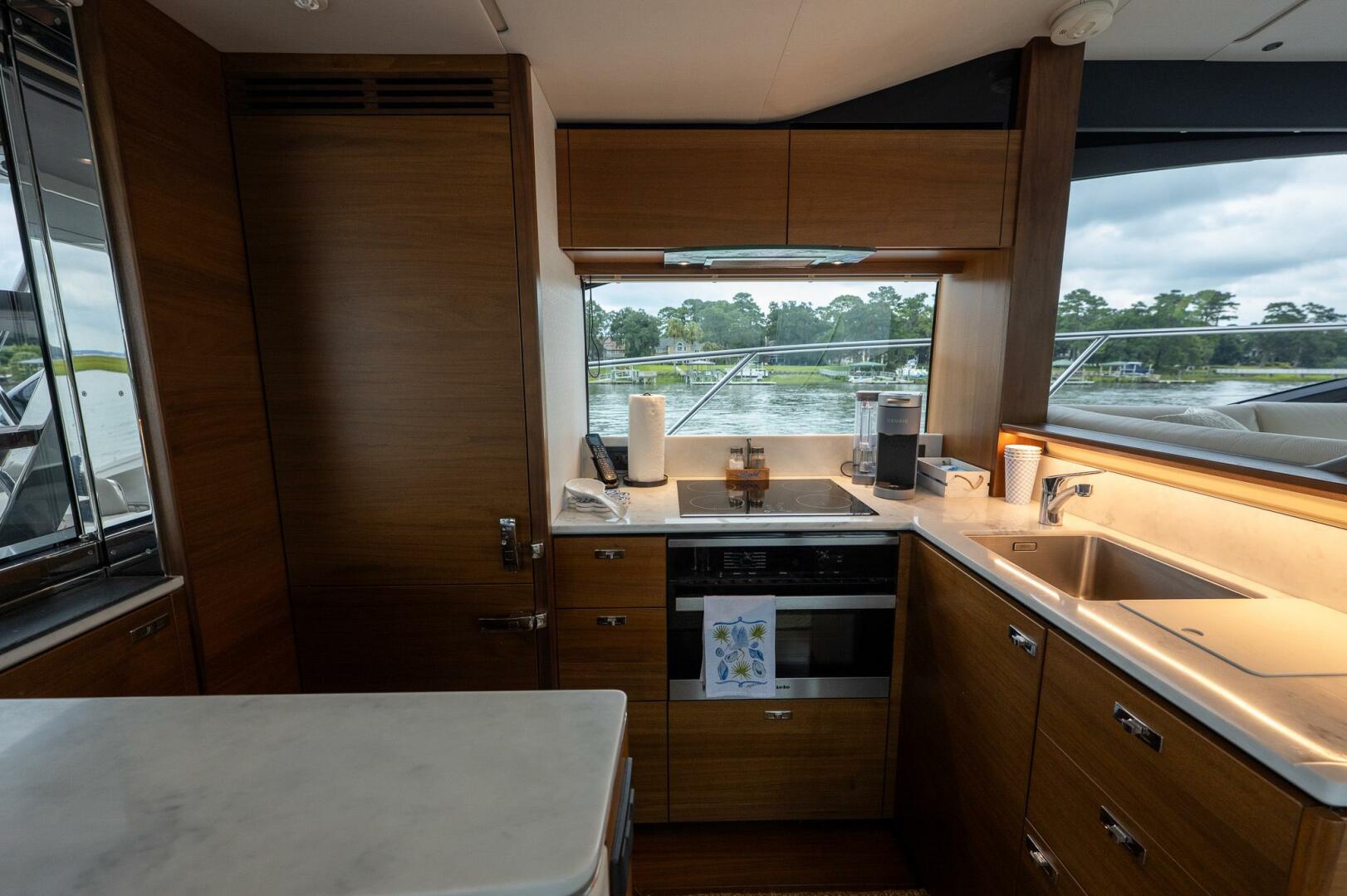 2021 Princess S62 - Image 40