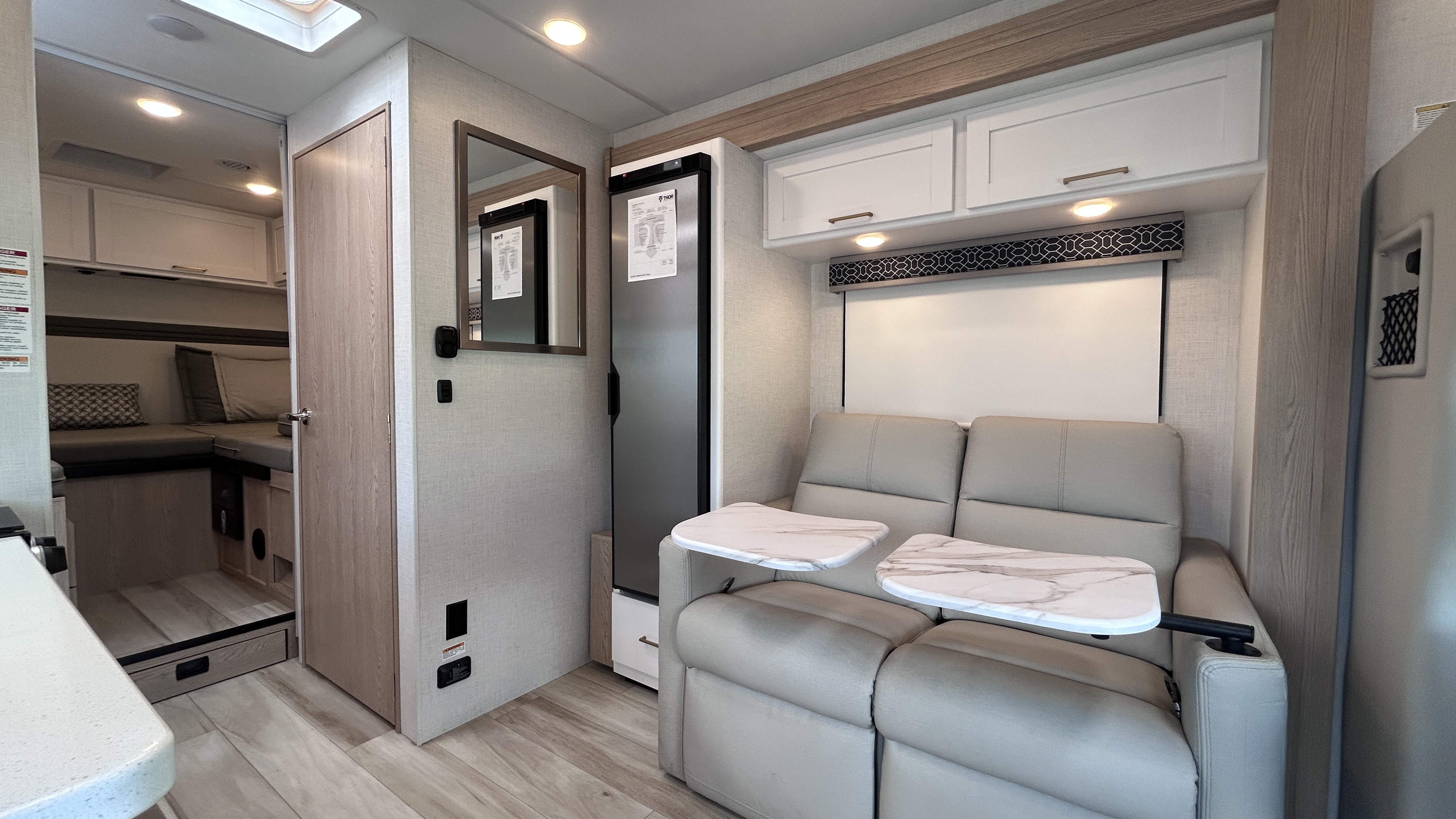 2026 Thor Motor Coach Quantum Sprinter GL24 - Image 13