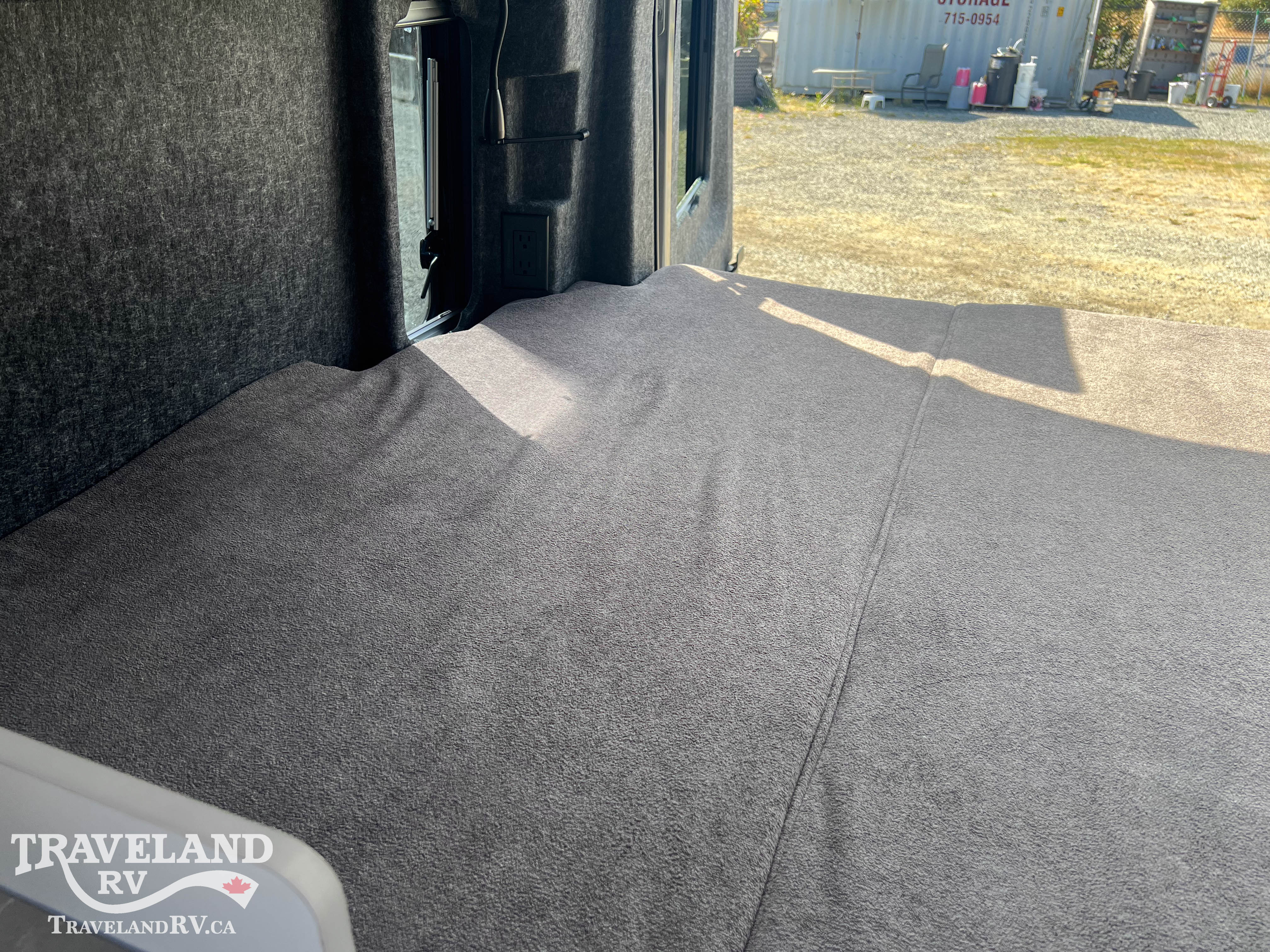 2027 Grand Design Lineage Series VT LVT1 - Image 23