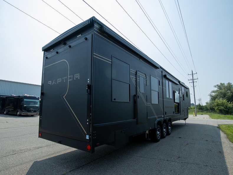 2026 Keystone Raptor 441HB - Image 3