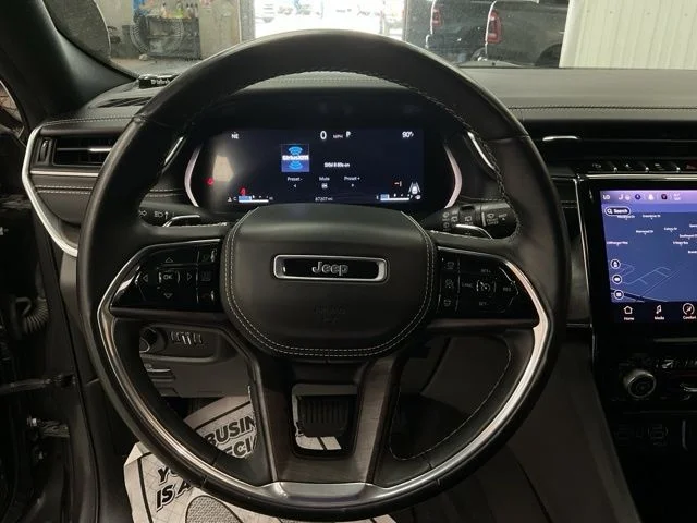 2022 Jeep Grand-Cherokee-L Laredo Altitude 4x4 - Image 10
