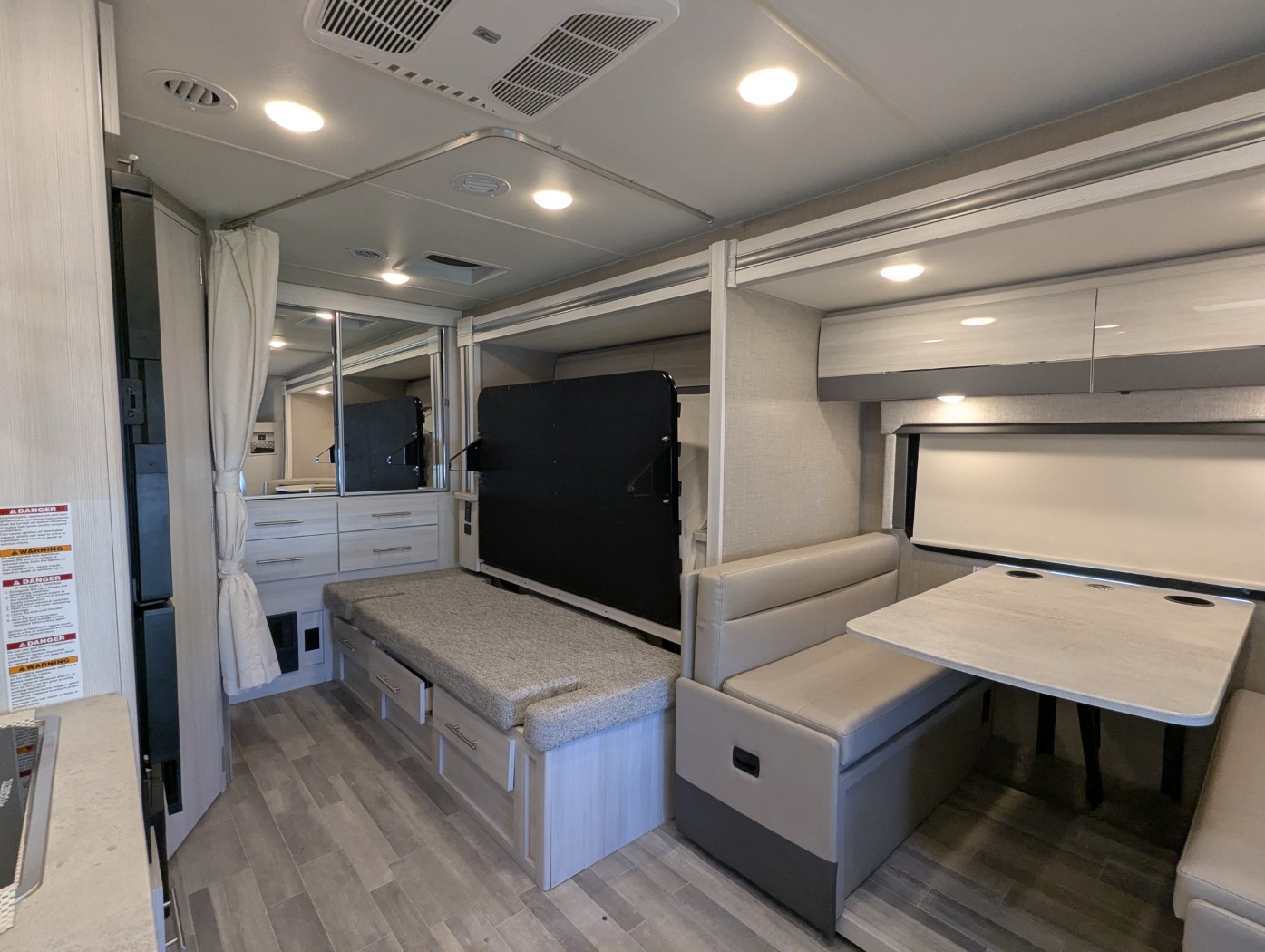 2023 Thor Motor Coach Gemini RUV 23TW - Image 10