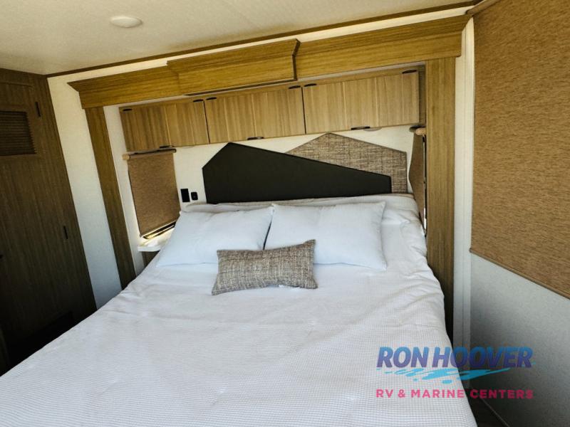 2025 FOREST RIVER WILDWOOD 42VERANDA - Image 44