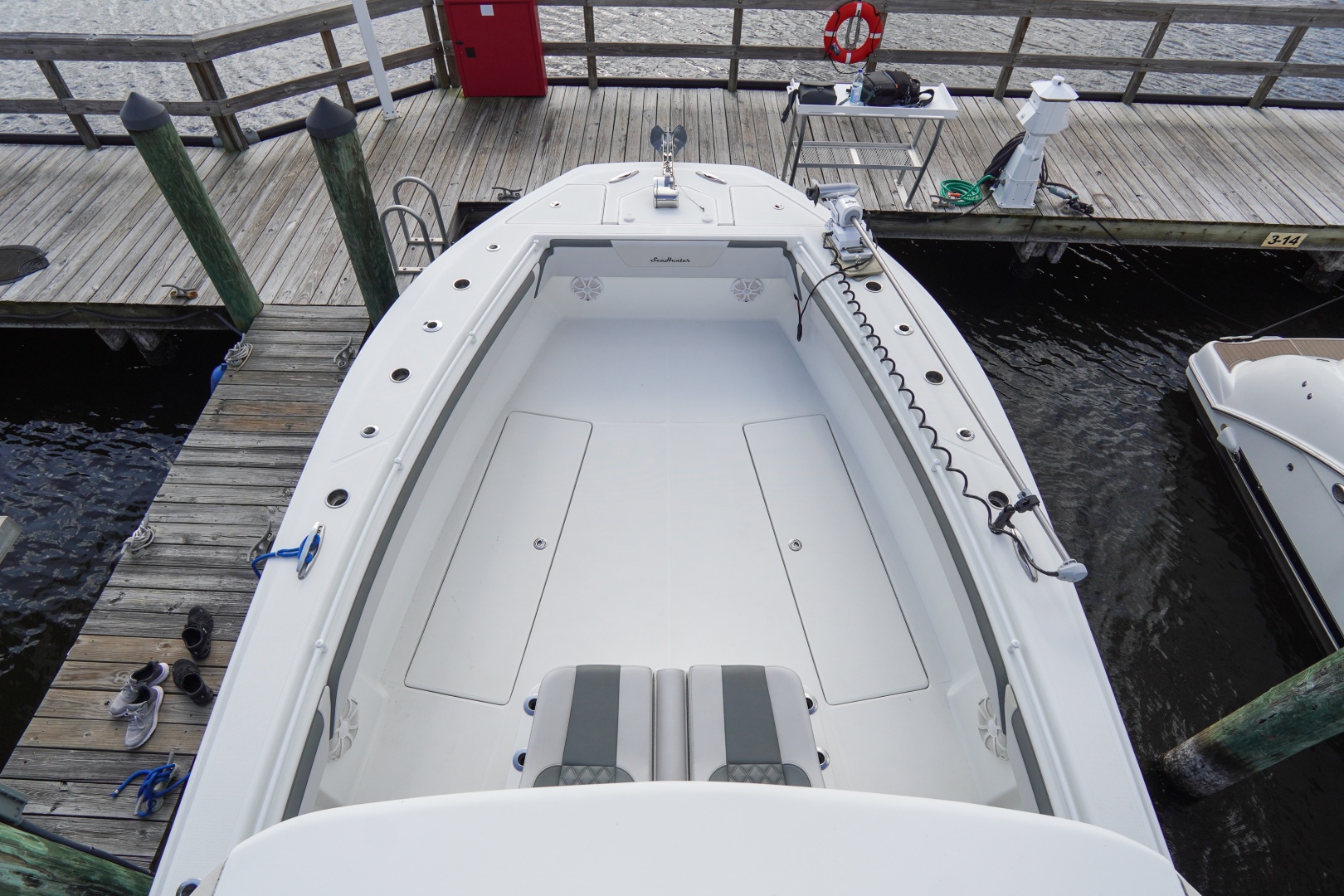 2022 Sea Hunter 41 CTS - Image 24