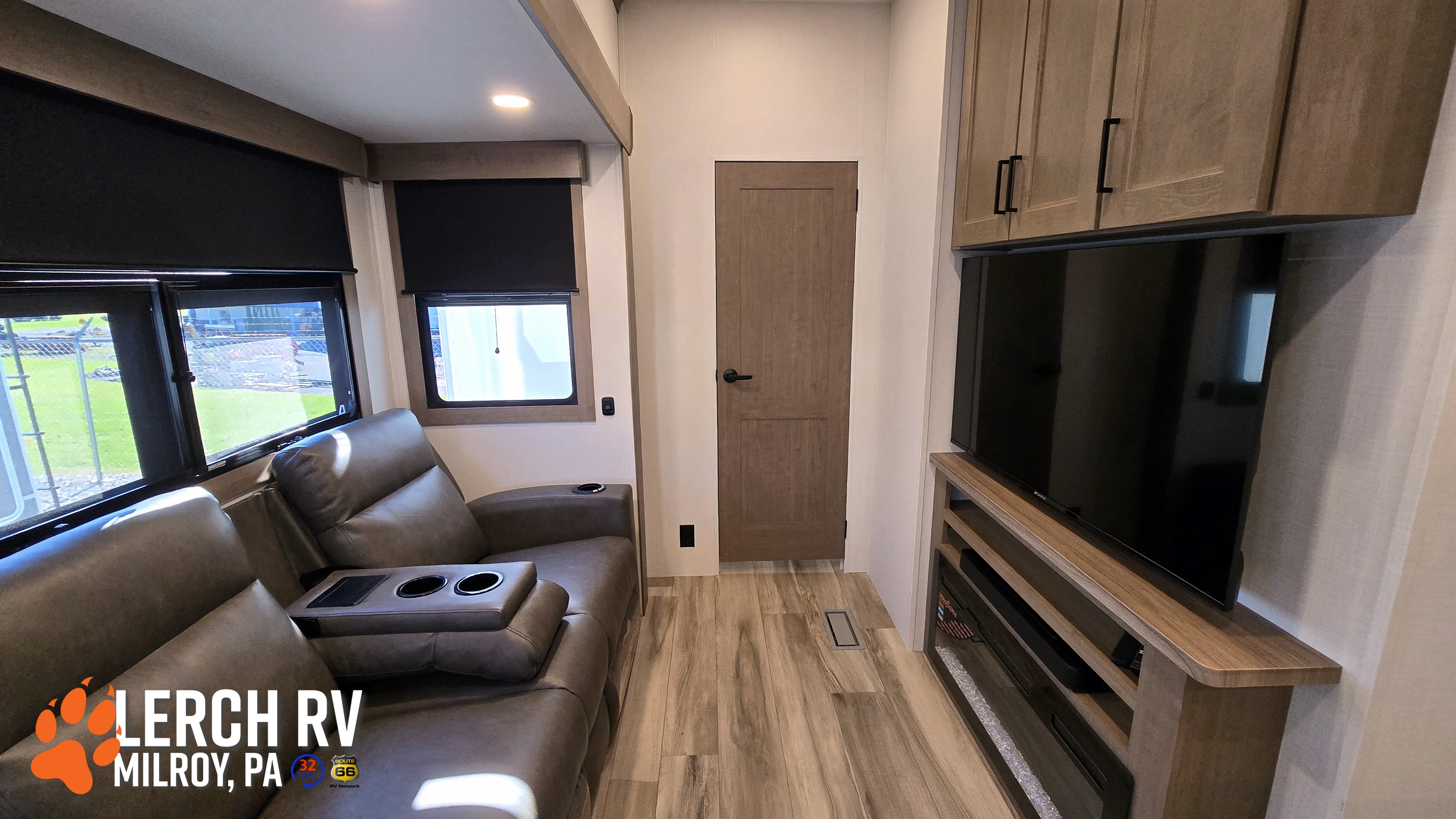 2027 KZ RV Durango D348BHF - Image 20