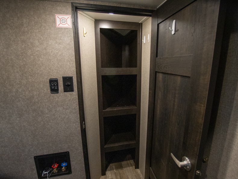 2020 Jayco Seismic 4013 - Image 26