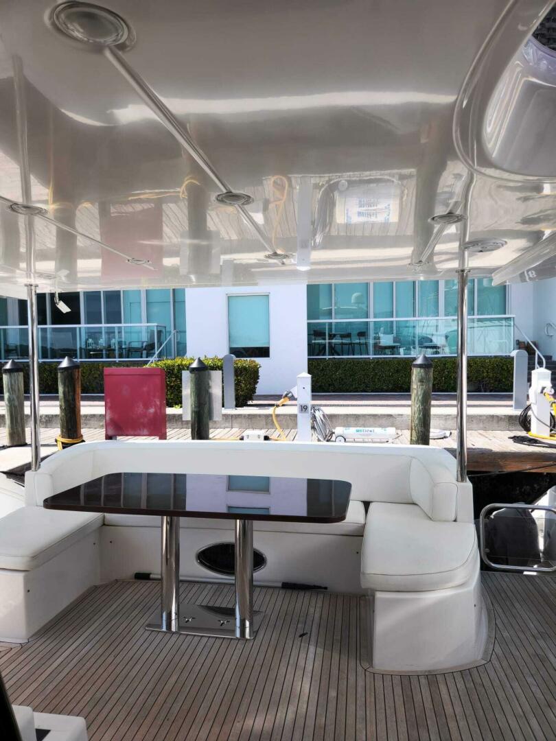 2014 Azimut Flybridge - Image 21