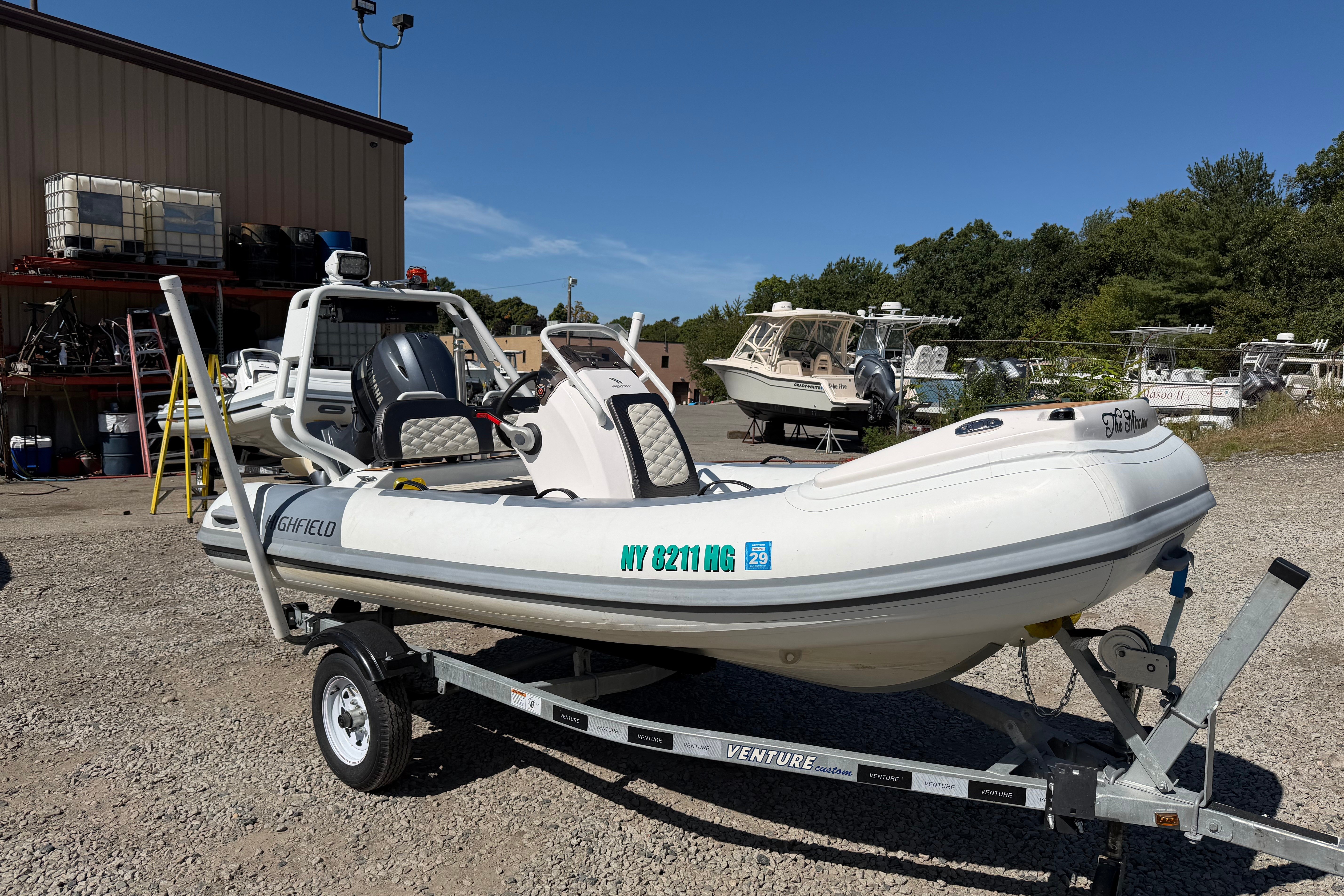 2022 Highfield Sport 390 Standard - Image 4