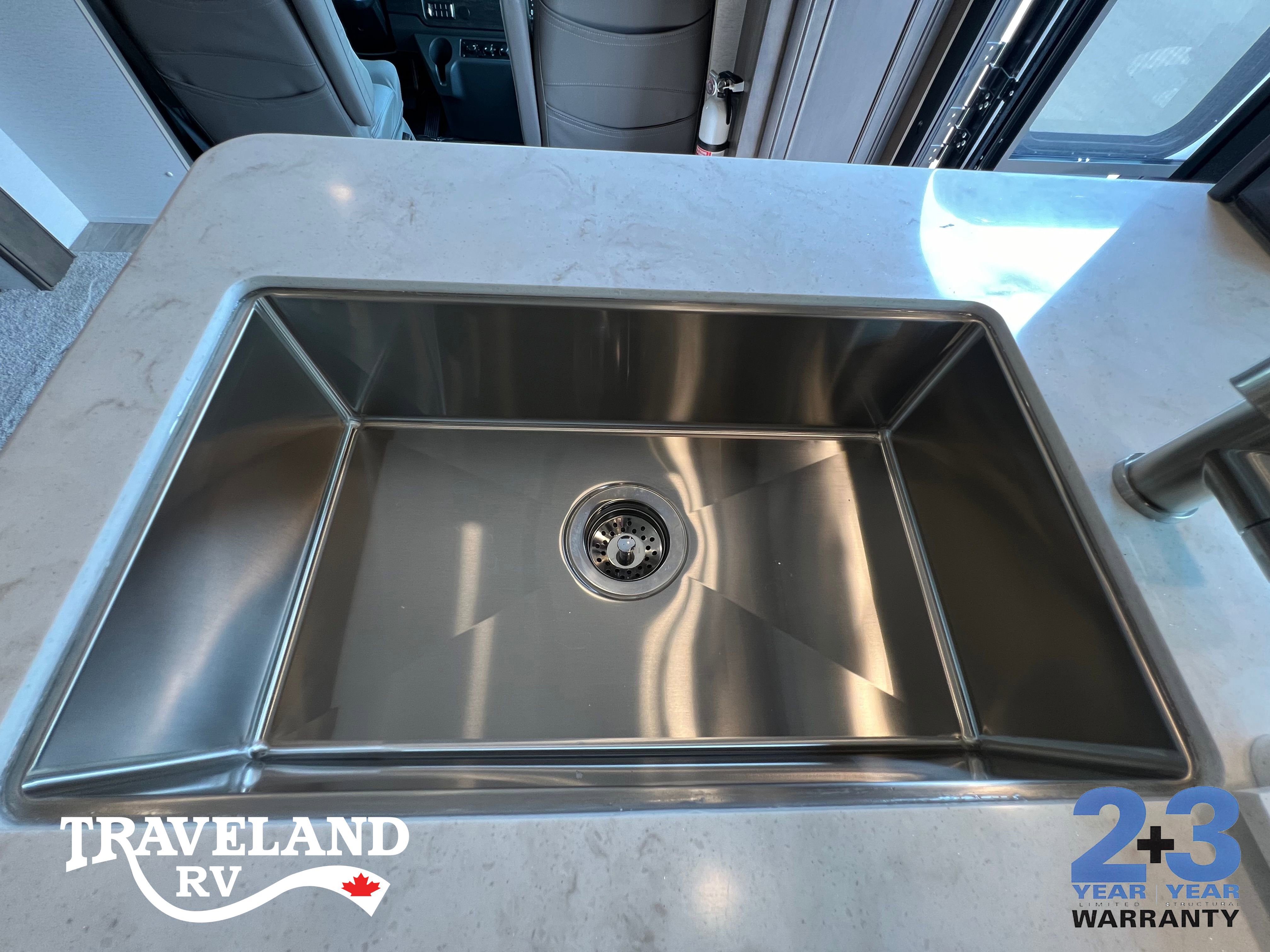 2025 Jayco Seneca Prestige 37K - Image 38