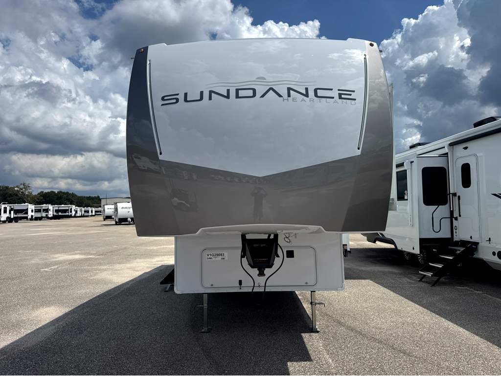 2027 HEARTLAND SUNDANCE 24ML - Image 2