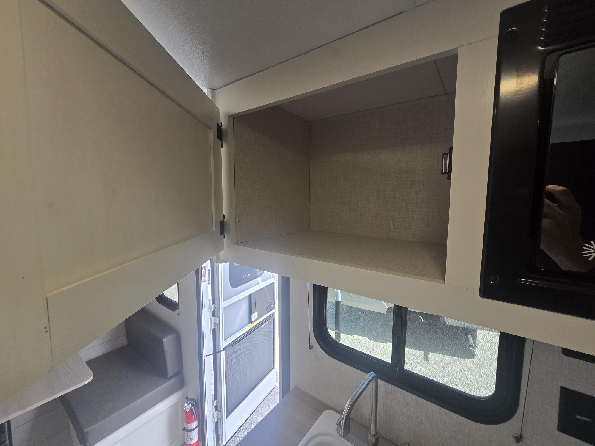 2026 VENTURE RV SIENNA 140VFD - Image 14