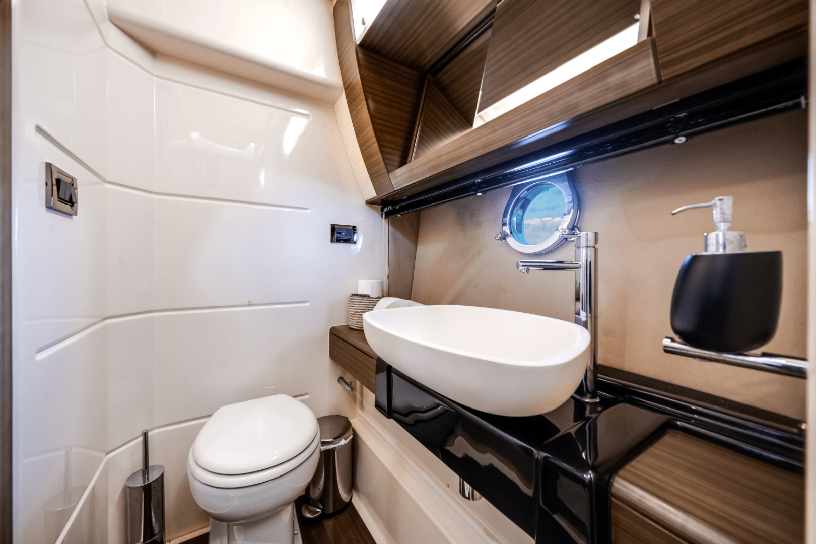 2017 Azimut 55S - Image 34