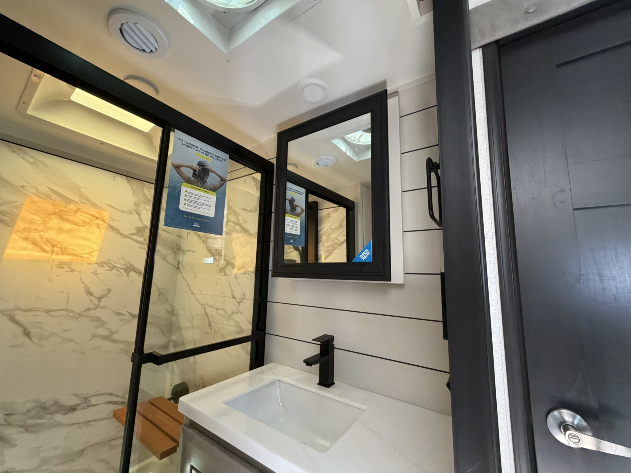 2027 JAYCO PINNACLE 32RLTS - Image 53