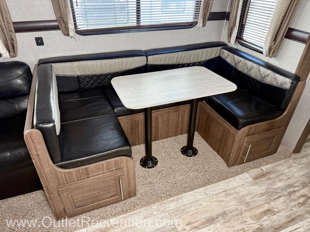 2018 CrossRoads Zinger ZR280BH - Image 14