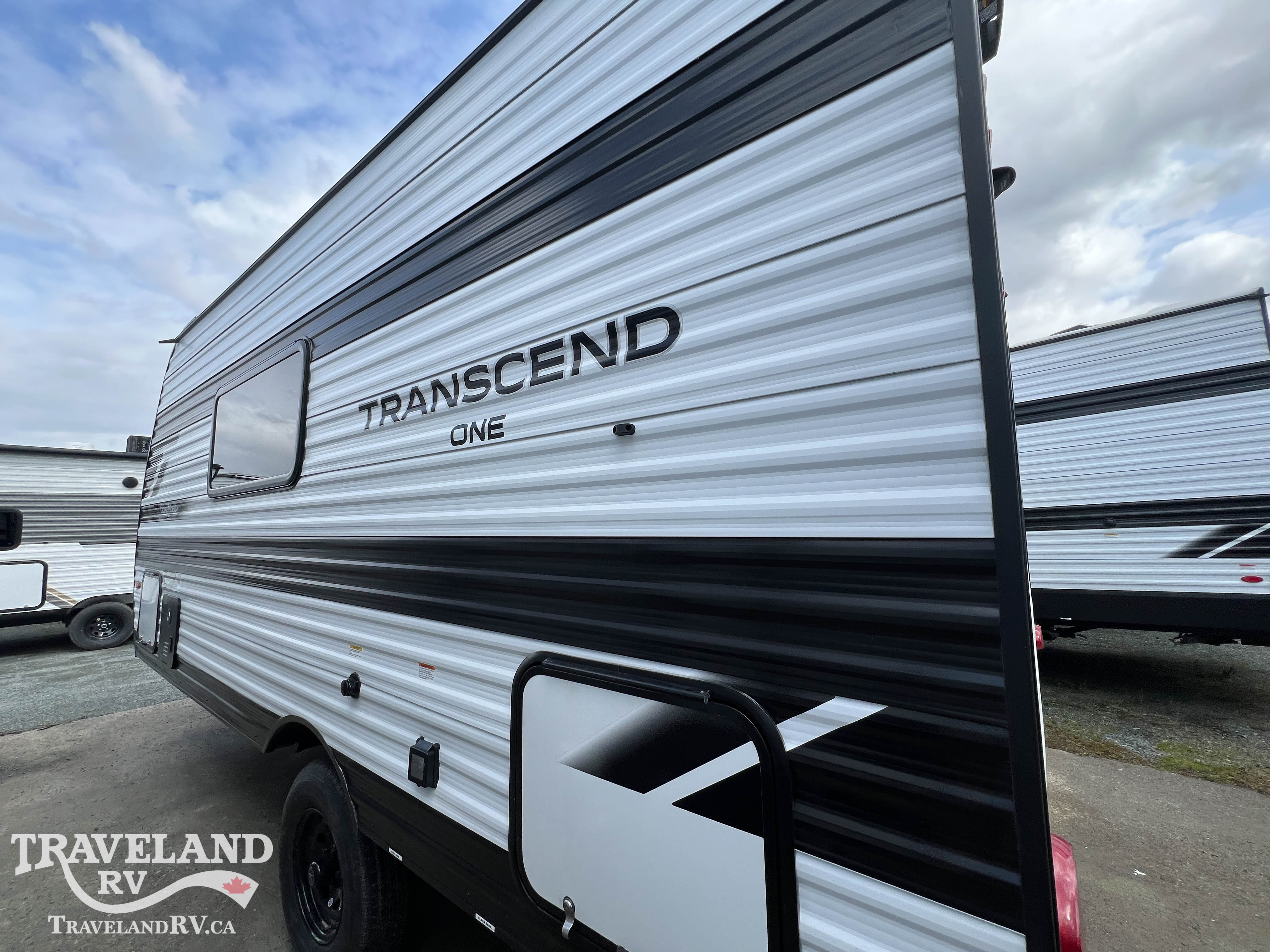 2026 Grand Design Transcend ONE 151BH - Image 5