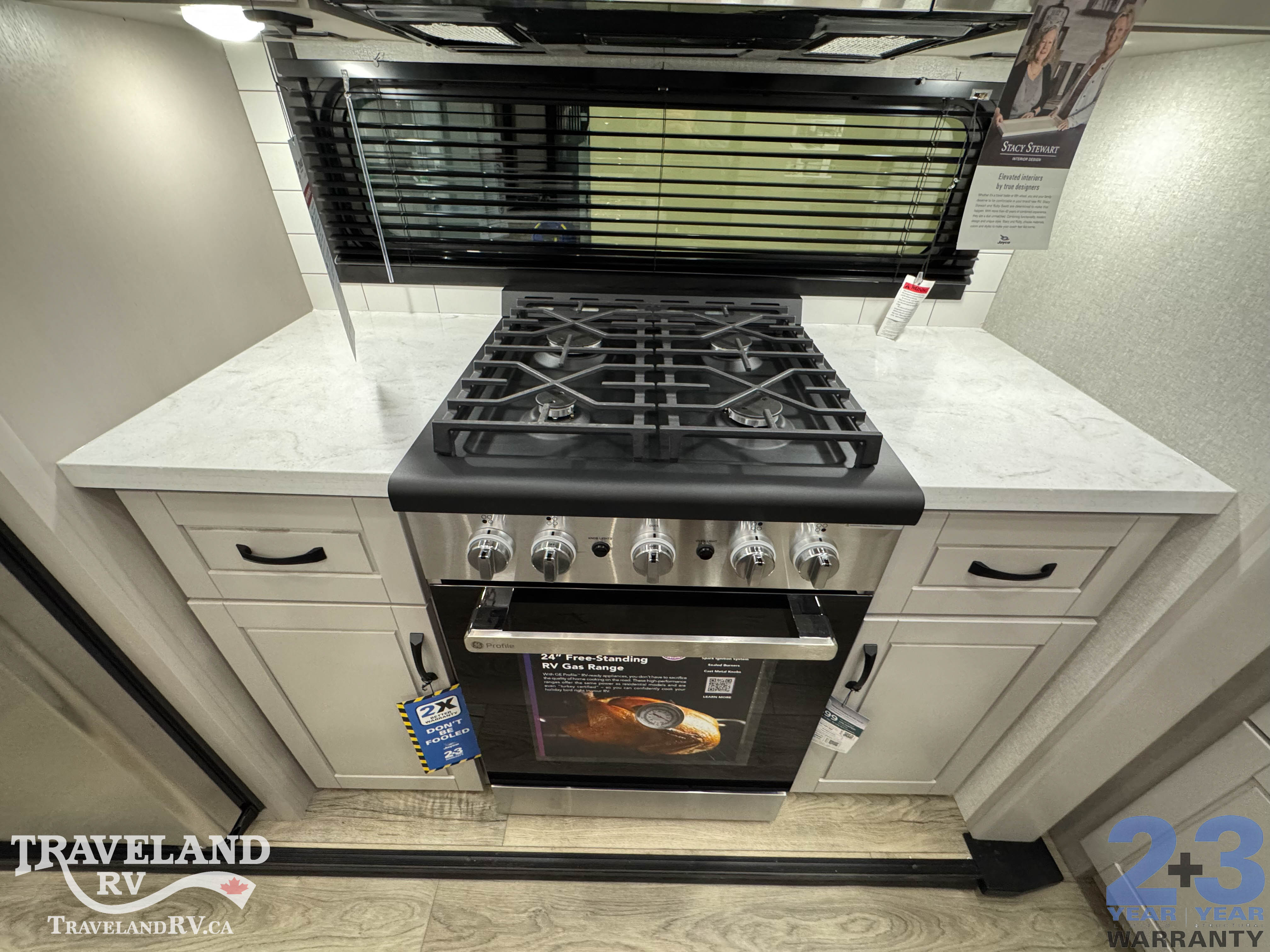 2026 Jayco North Point 382FLRB - Image 20