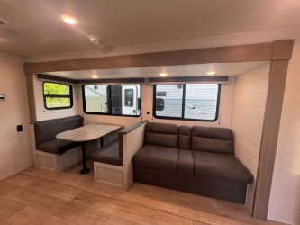 2027 Jayco Jay Flight SLX 261BHS - Image 9