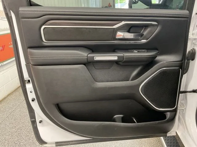 2025 Ram 1500 Laramie 4x4 Crew Cab 5'7" Box - Image 21