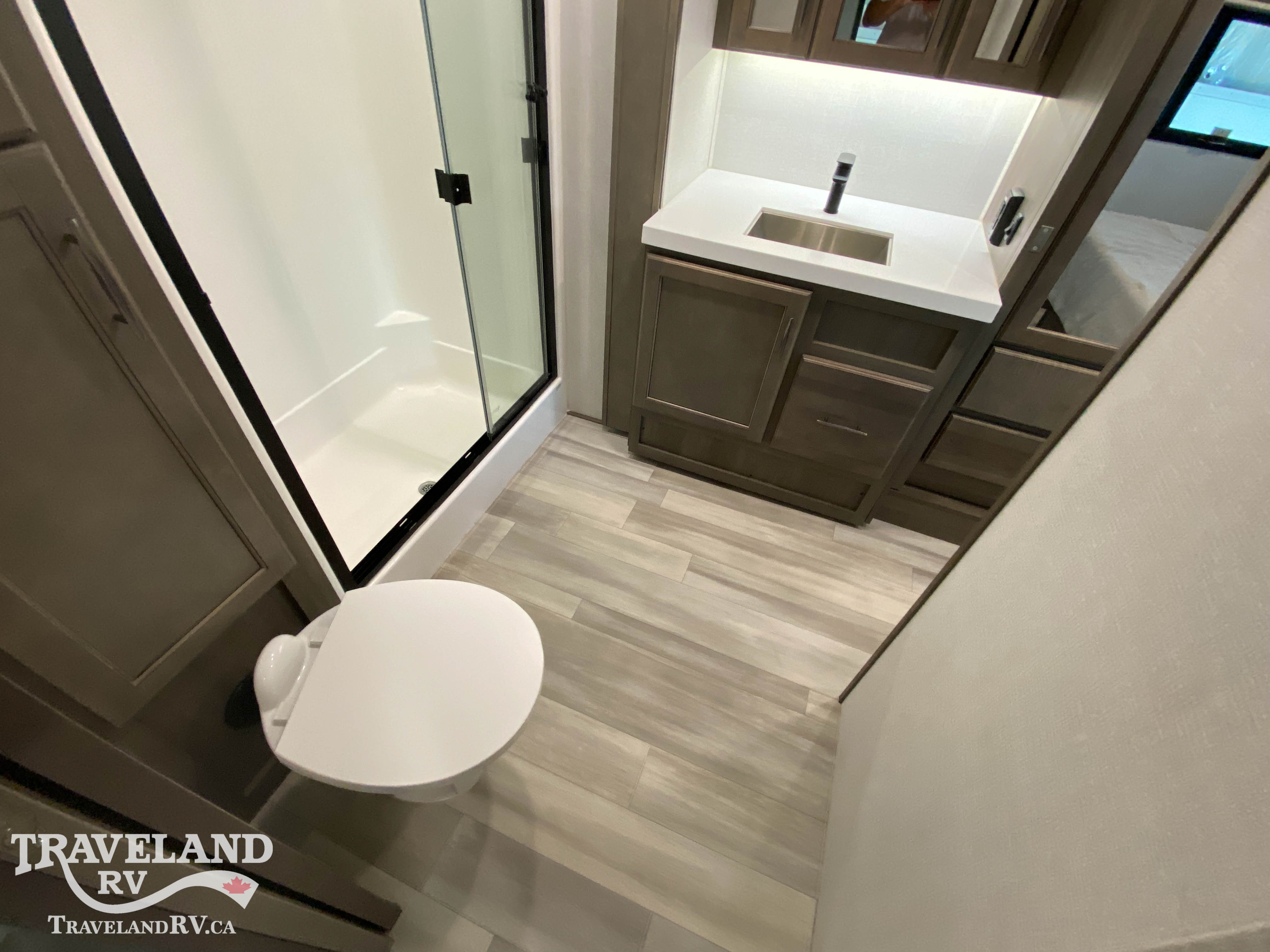 2023 Grand Design SOLITUDE 2930RL - Image 22