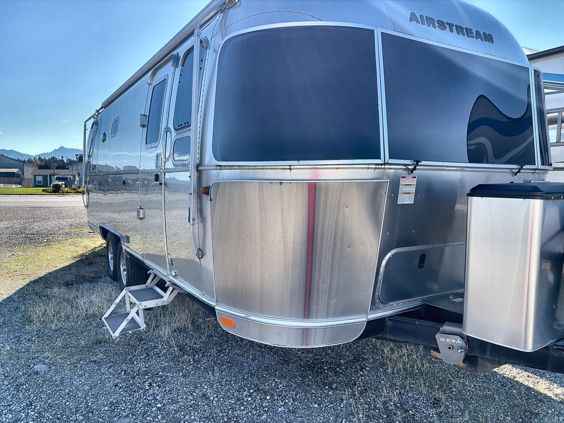2018 Airstream Flying Cloud 26RB - Image 8
