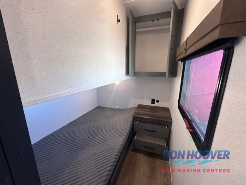 2026 PALOMINO 337BH - Image 27