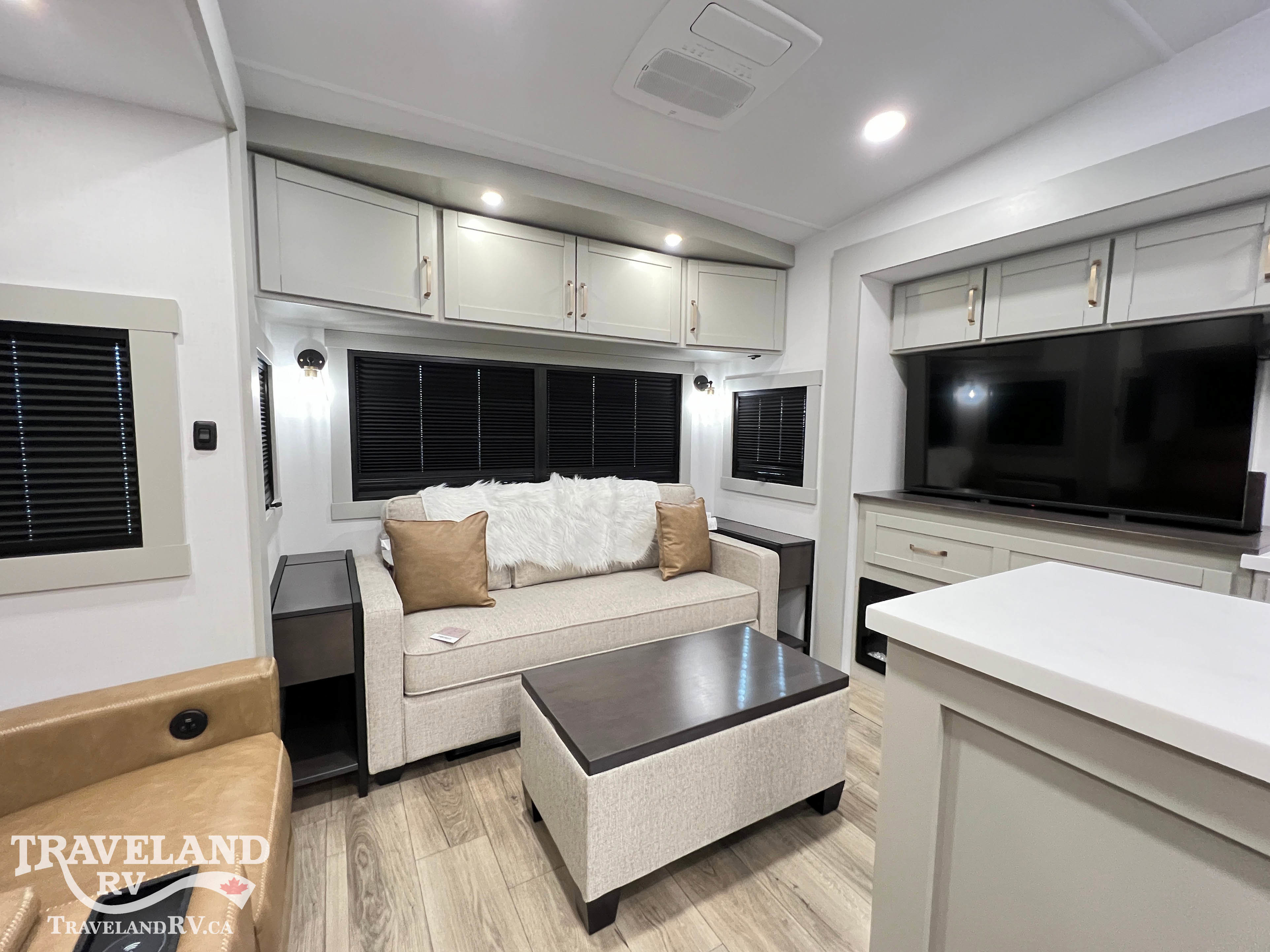 2026 Brinkley RV Model Z 3610 - Image 15