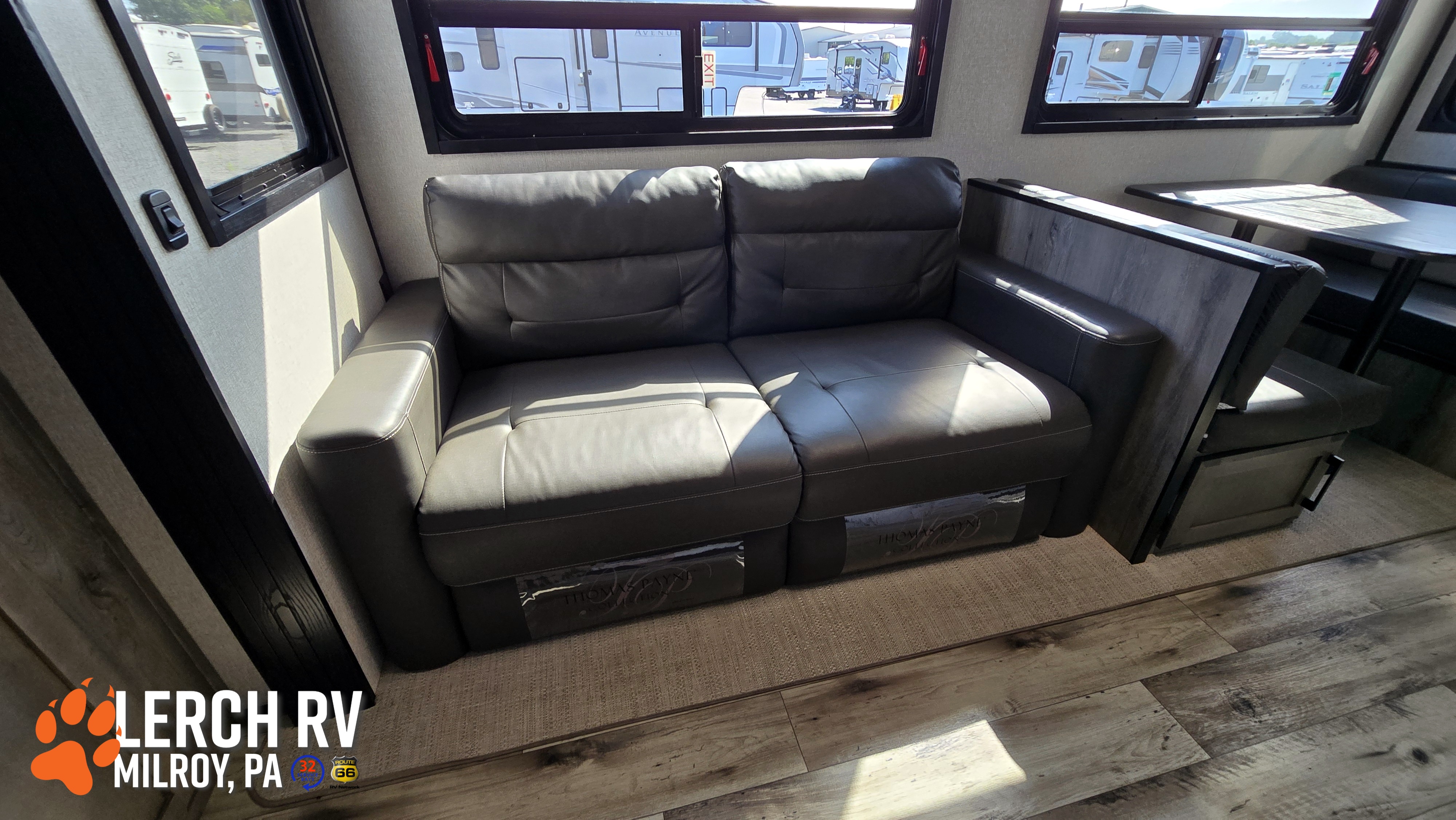 2022 KZ RV Durango Half-Ton D274BHD - Image 14