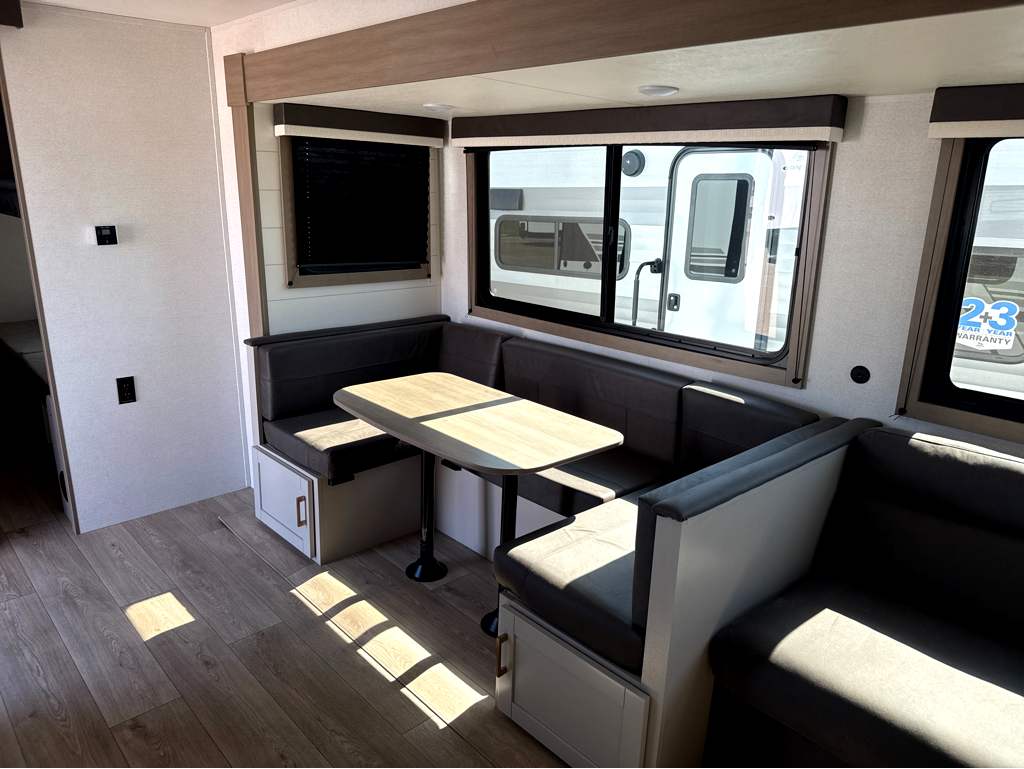 2027 JAYCO JAY FLIGHT 295TBS - Image 14