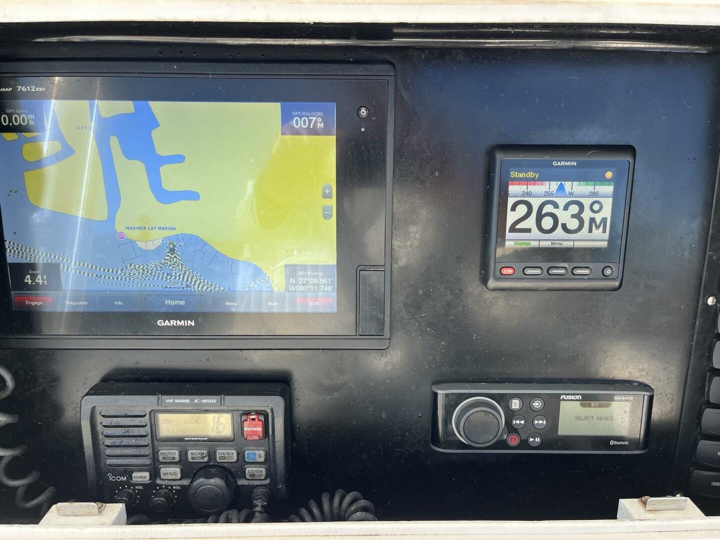 2006 Regulator 32 Center Console - Image 13