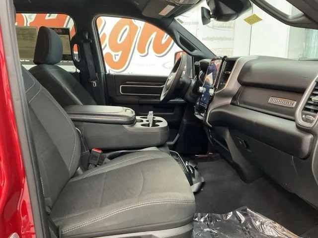 2026 Ram 2500 Big Horn 4x4 Crew Cab 6'4" Box - Image 25