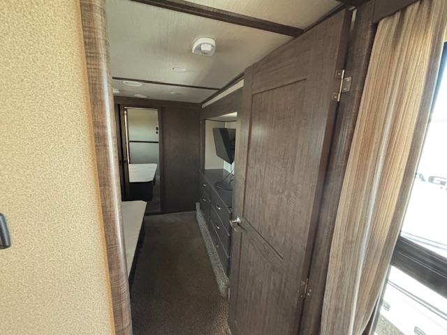 2018 Grand Design Solitude 384GK - Image 34