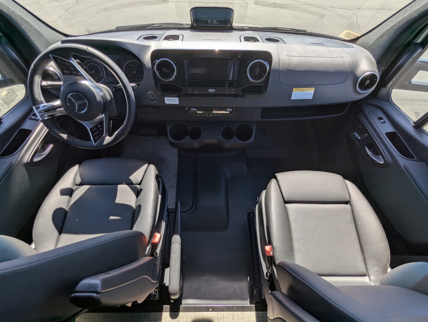 2027 Winnebago EKKO Sprinter 23B – Pop-Top AWD - Image 6