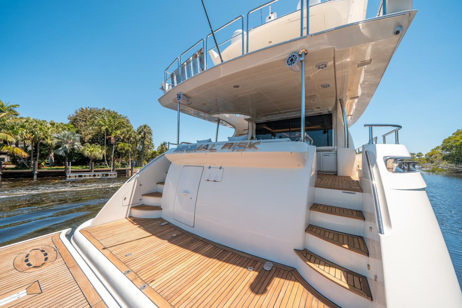 2010 Azimut 75 Fly - Image 5