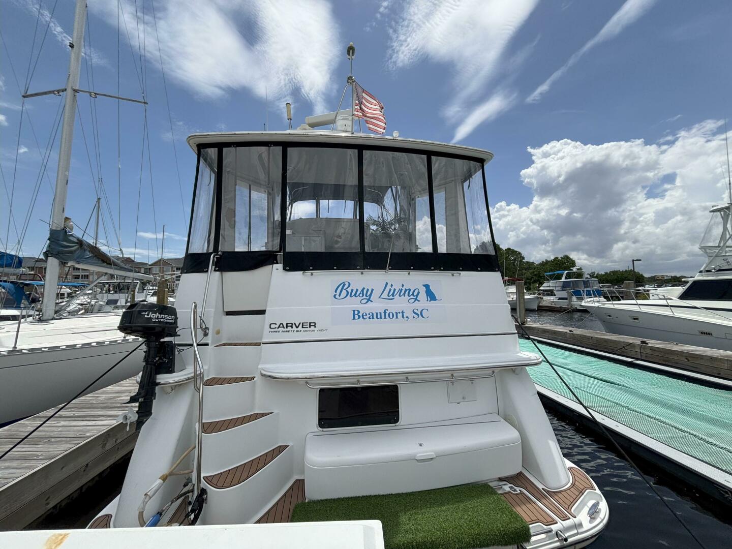 2001 Carver 396 Aft Cabin MY - Image 6
