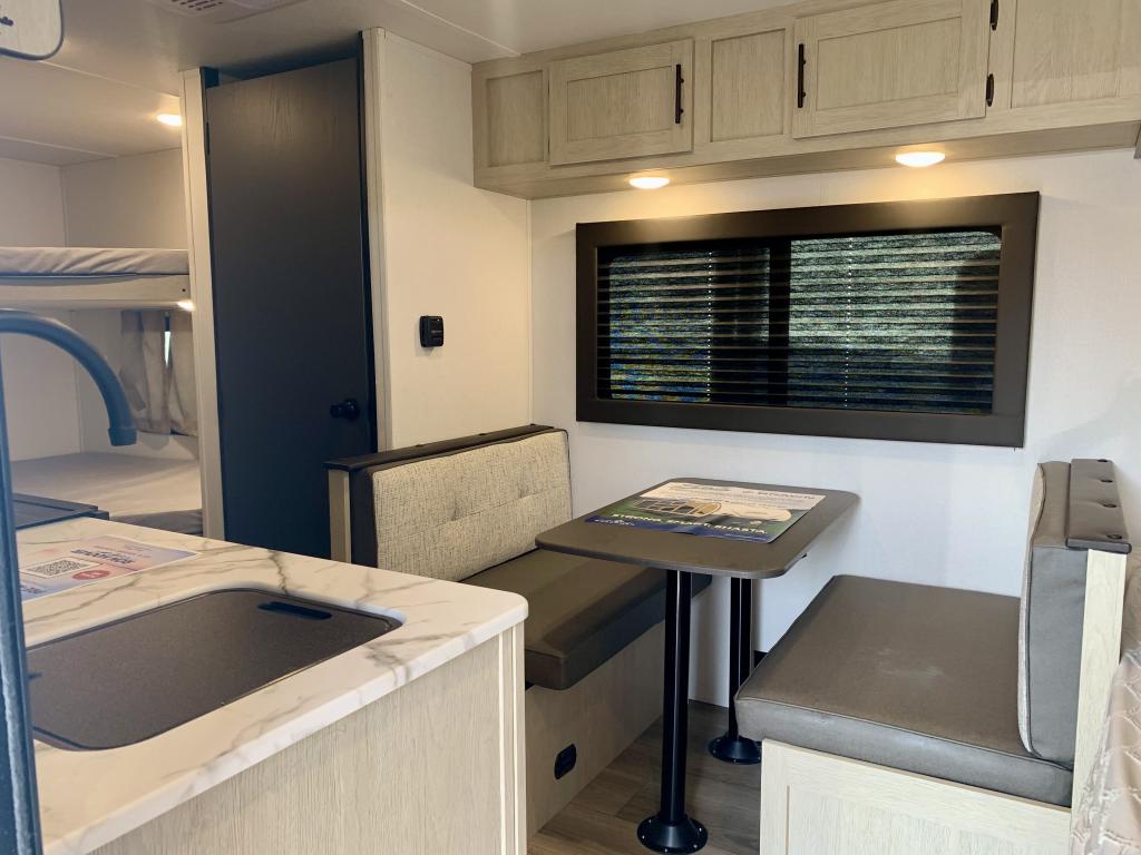 2026 COACHMEN 180DBL - Image 10