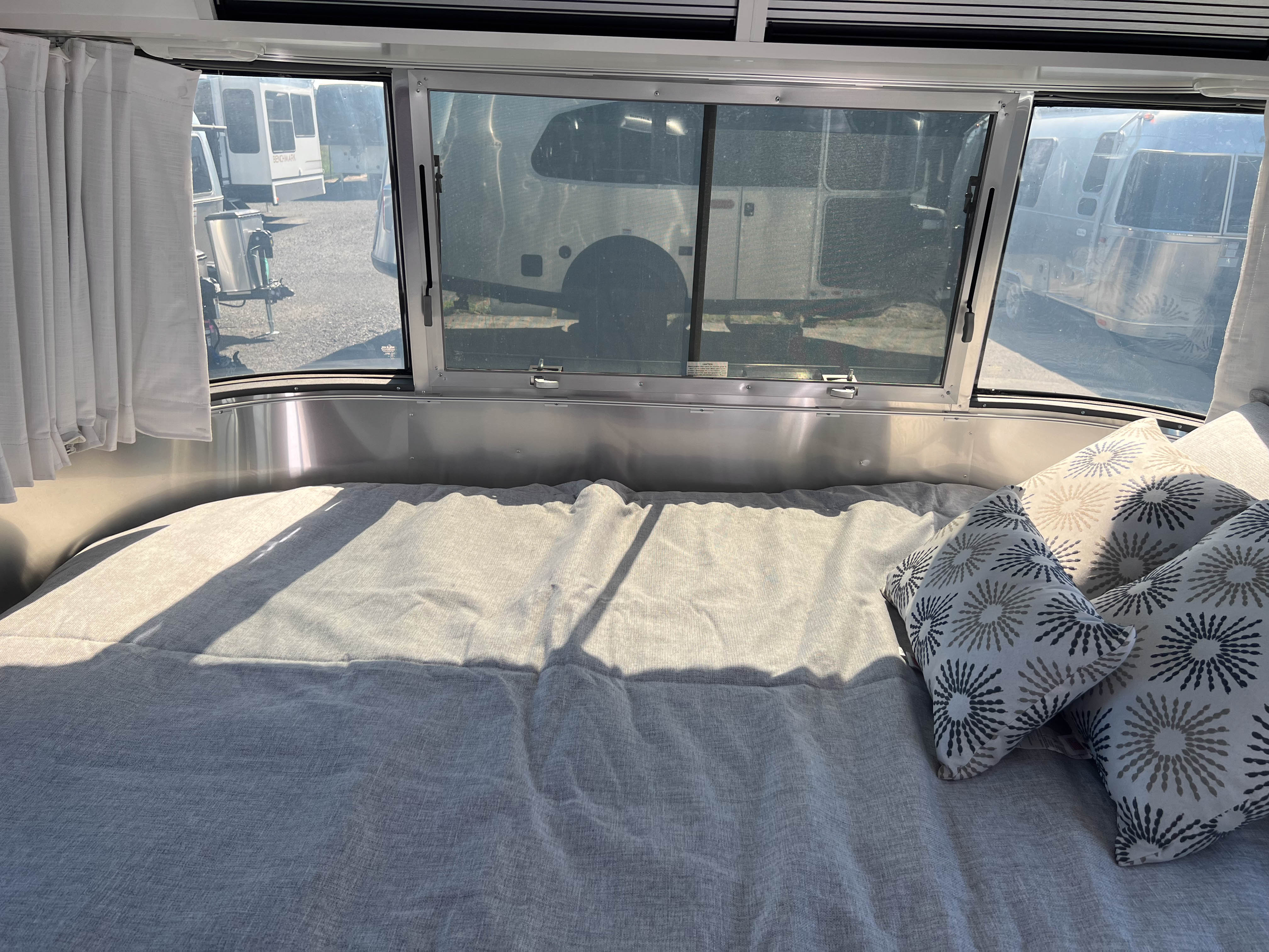 2027 Airstream Bambi 22FB - Image 20