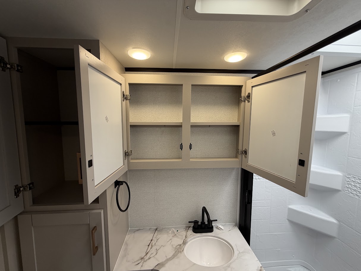 2027 JAYCO JAY FEATHER 21MML - Image 32